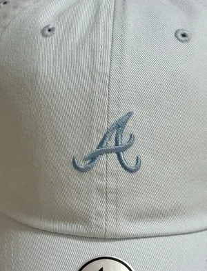 NEW 47 Brand Atlanta Braves Base Runner ’47 Clean Up Hat thumbnail 3