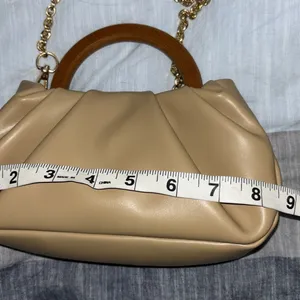 Tan Handbag with Wooden Handle Vegan Leather Adorable and Chic Crossbody Chain thumbnail 7