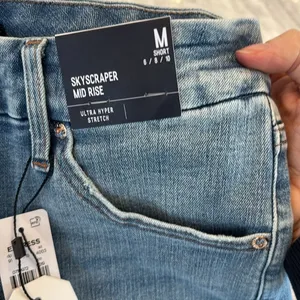 Express Skyscraper Midrise Jeans thumbnail 3