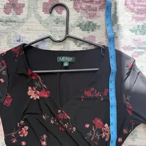 Lauren Ralph Lauren Womens Dark Floral Midi Dress Size 8 Ruched Stretch Comfort thumbnail 6