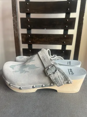 Earth Pine Tiku Leather Suede Camo Clogs Mules Size 6 thumbnail 3