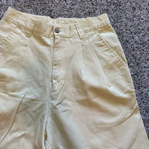 Shorts Orange Size 8 thumbnail 2