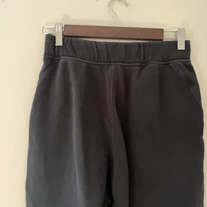Lululemon Scuba High-Rise Jogger Pant Black Fleece Pockets Women Size 4 thumbnail 6