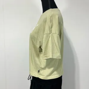 Puma Athletic Crop Top Women’s Size Medium thumbnail 2