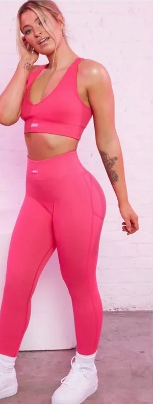 Bo+Tee Strong Ribbed Butt Lifting Leggings Size Small - Hot Pink thumbnail 1