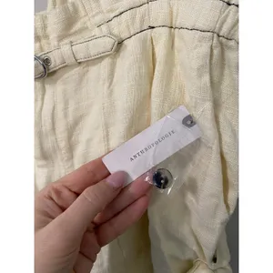 NWT Anthropologie Belted Paperbag Linen Blend Shorts Cream High Rise Size M thumbnail 4