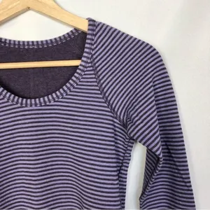 Lululemon Open Your Heart Stripe Reversible Fitted Long Sleeve Athletic Top‎ 2 thumbnail 4