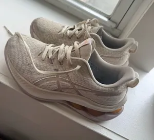 ASICS Women's Gel Kinsei Max Running Shoes — Cream thumbnail 1