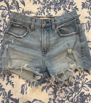 Abercrombie Shorts Mid-Rise thumbnail 1