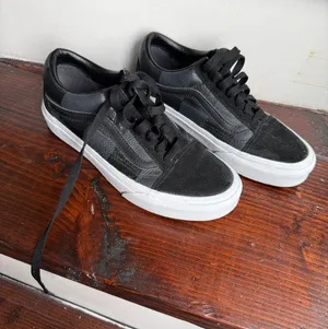 ✨Vans Oldskool Checkered Sneakers Sz 6✨ thumbnail 1