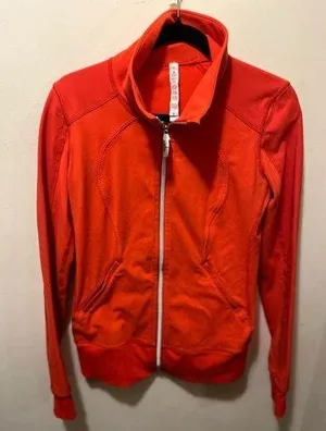 Lululemon older version define luon full zip red sz 8 thumbnail 1
