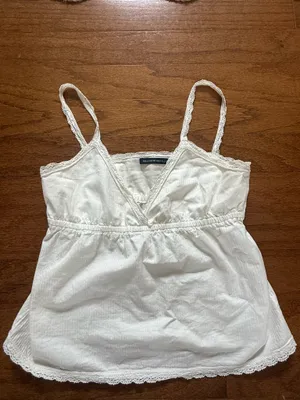 Brandy Melville White Lace Tank Top thumbnail 2
