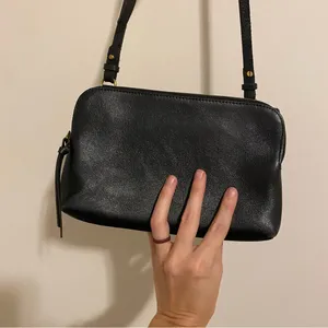 Madewell Black Leather Crossbody Purse thumbnail 5