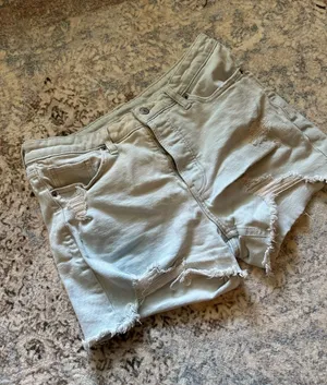 Old Navy Women’s Distressed High-Waist Denim Shorts Size 10 Light Wash thumbnail 1