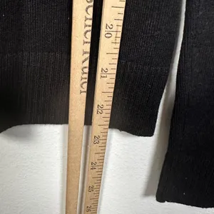 Vintage Y2K Max Studio‎ Small Sweater Feather Trim Black Long Sleeve Rayon Blend thumbnail 6