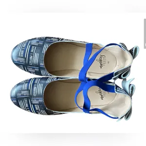Monkey Feet woman’s Serve and Protect flats Size 9.5 thumbnail 7