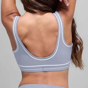 Alo yoga Airbrush Heart Throb Bra in Winter Frost Medium thumbnail 3