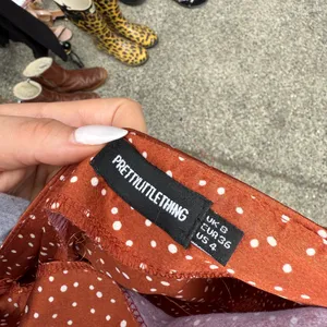 PrettyLittleThing Burnt Orange Polka Dot Midi Skirt thumbnail 3