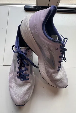 Brooks Launch‎ 9 Womens Running casual Shoes Purple Lavender Navy Size 9.5 thumbnail 1
