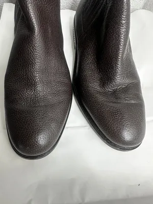 Michael Kors Chelsea boot with pebbled leather and stylish chain thumbnail 2