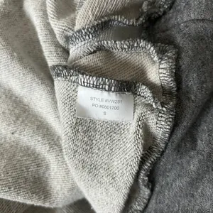 Vuori Hoodie Heather Grey Cotton Blend Relaxed Fit Size Small VW281 thumbnail 6