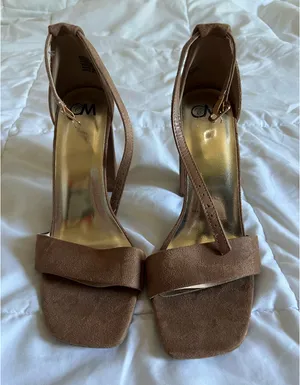 Tan High Heels Brown Size 8 thumbnail 1