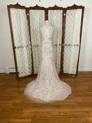 Stunning Melissa Sweet Petal Cashmere Embroidered Wedding Gown thumbnail 10