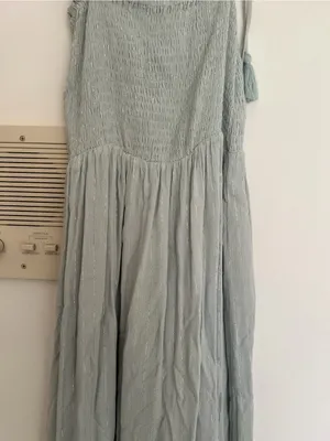 Lulus Smocked Midi Sundress with Tie Straps thumbnail 4