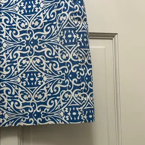 Lulu-B Stylish Blue and White Swirl Patterned Mini Skirt - Size 2 thumbnail 5