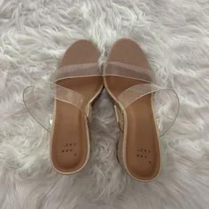 A New Day Ansel Double Band Open Toe Wedge Heels Size 8 thumbnail 4