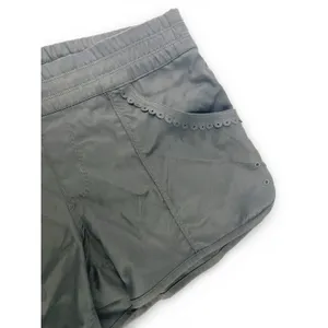 Lululemon 6 Hotty Hot Black Shorts Girly Scalloped Detail Running Activewear thumbnail 2
