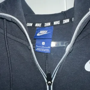 Nike Womens Black zip up thumbnail 3