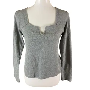Pilcro Gray Waffle Knit Long Sleeve Notch Neck Top M Casual Minimal thumbnail 2