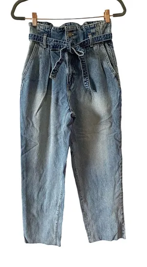 Abercrombie & Fitch Blue Denim Mom Belted Waist Cotton Jeans Womens Size 27/4R thumbnail 1
