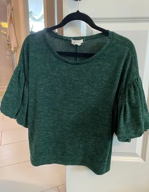 Vestique Puffy Sleeve Blouse thumbnail 1