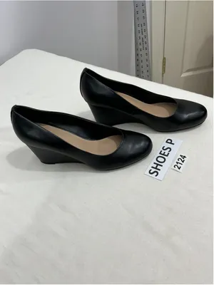 Womans excellent Call It Spring Veegan Black Slip On Wedge Casual Shoes Size 10 thumbnail 2