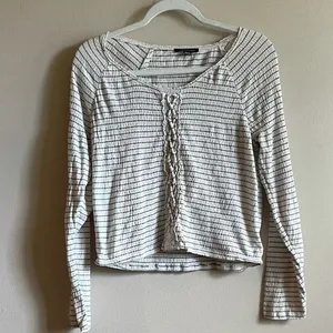 American Eagle Cream Top w/ Blue Stripes - M thumbnail 1