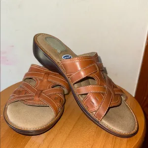 Dr. Scholl's women’s Brown Sandals thumbnail 2