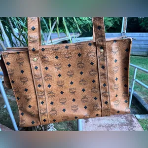 MCM Long Strap Leather Tote Bag Purse Brown Cognac Vintage‎ Authentic thumbnail 3