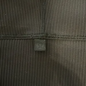 Lululemon Power Pivot Ribbed Tank Top thumbnail 3