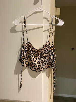 Victoria's Secret Tie Back Animal Print Cute Top, Never Worn thumbnail 4