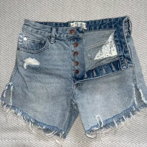 Free People Faded Blue Medium Wash Distressed Long Denim Cut Off Shorts Sz 24 thumbnail 2