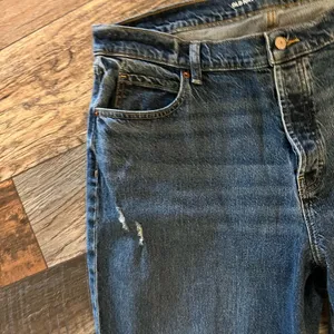 Old Navy high rise Slouchy straight jeans size 14 thumbnail 4