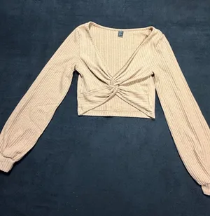 SHEIN Women's Beige Ribbed‎ Twist Front Long Sleeve Crop Top XS thumbnail 1