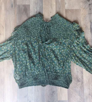Roma Smocked Hi-Low Blouse thumbnail 4
