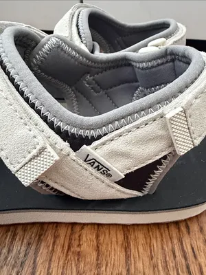 Vans Tri-Lock Suede White Black Sandals Women's Size 9 New without Tags thumbnail 4