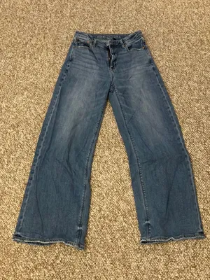 American Eagle Jeans thumbnail 1