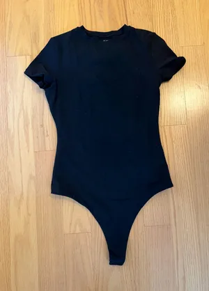 Women’s Black Short thumbnail 1