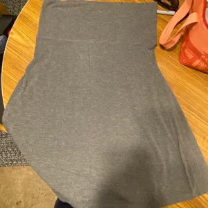 old navy skirt  thumbnail 1