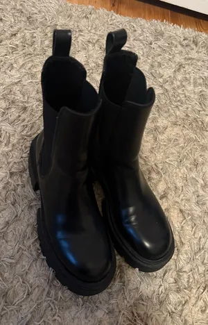 Black Booties Size 8 thumbnail 1
